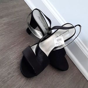 Black leather sandal by American Eagle TM